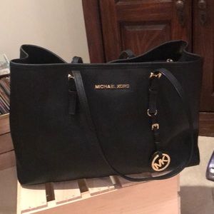 Michael Kors Jet Set medium Saffiano Leather